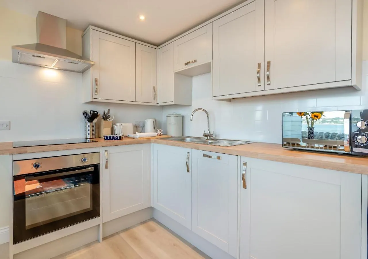 Wash House - Tayport Villa Dundee United Kingdom