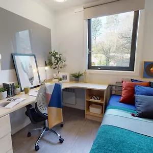 Stylish Private Bedroom At Parker House In Centre Hostel
