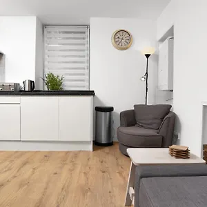 Baxter Park For Contractors & Visitors Holiday home